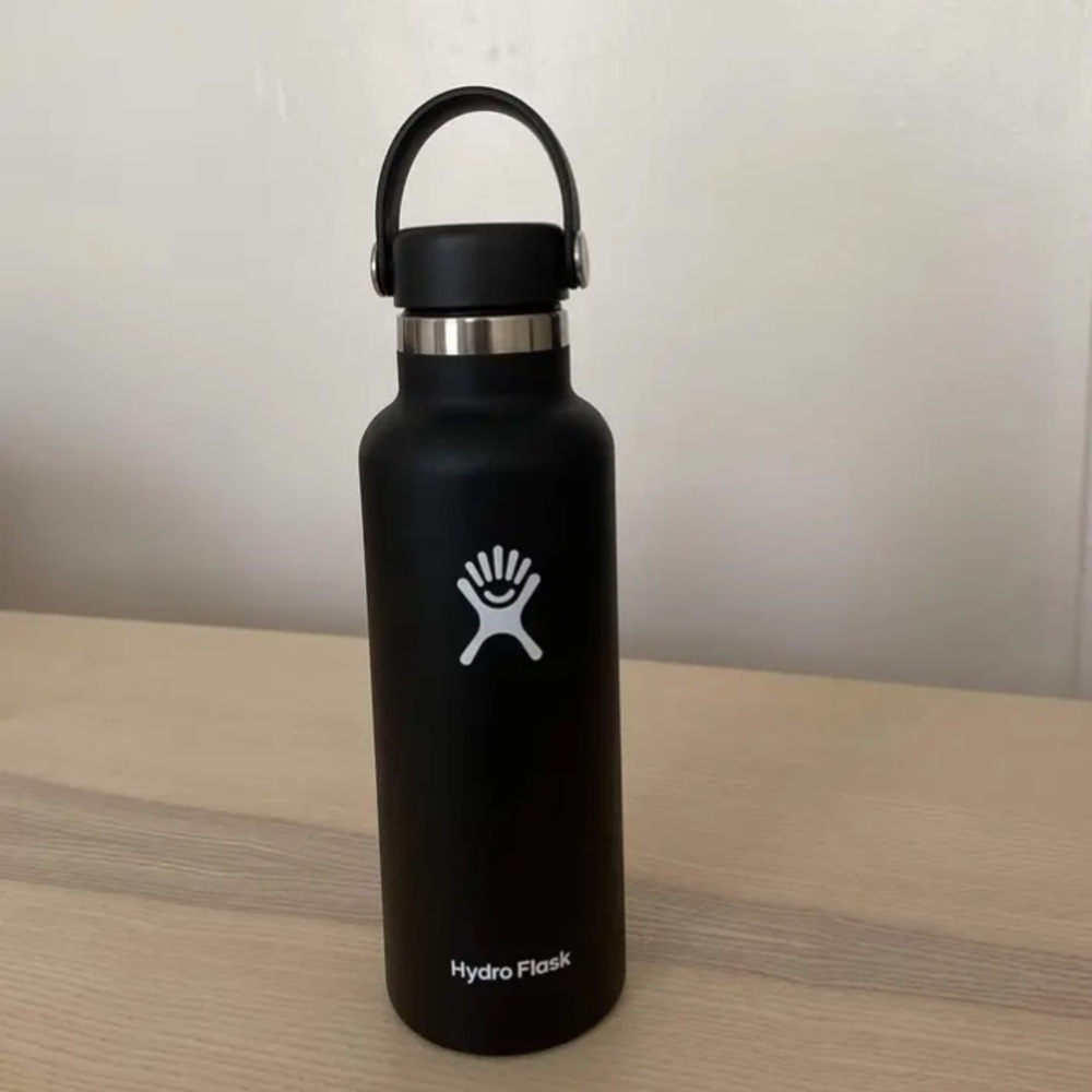 Barely used 18 oz Black HydroFlask